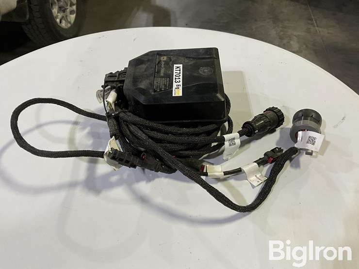 john-deere-m-image-8