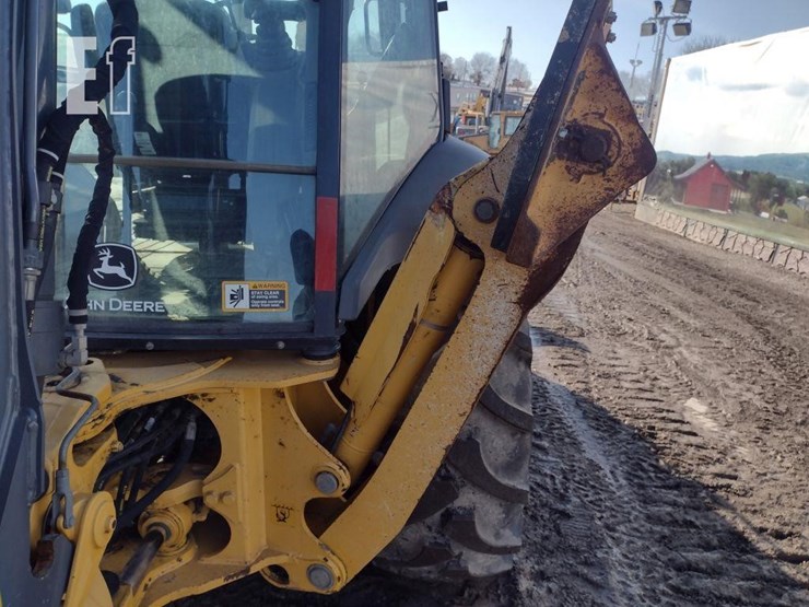 2018-deere-410l-image-36