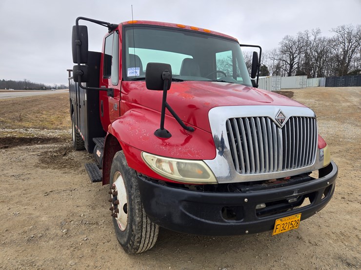 2007-international-durastar-4300-image-22