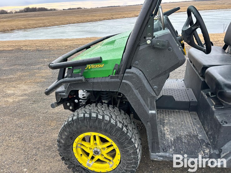 2024-john-deere-gator-image-9