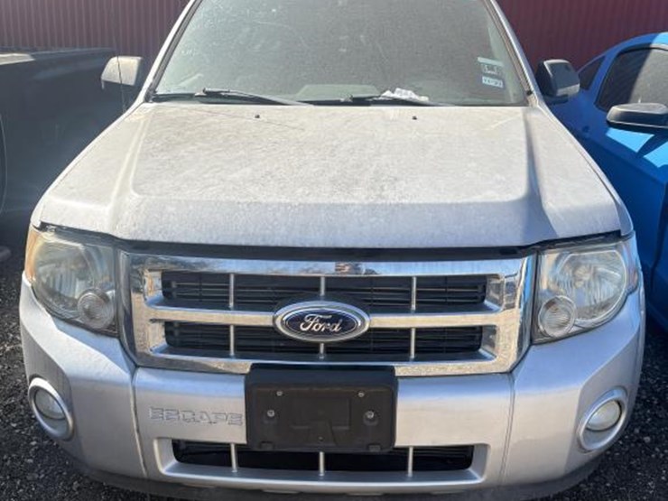 2012-ford-escape-xlt-image-2