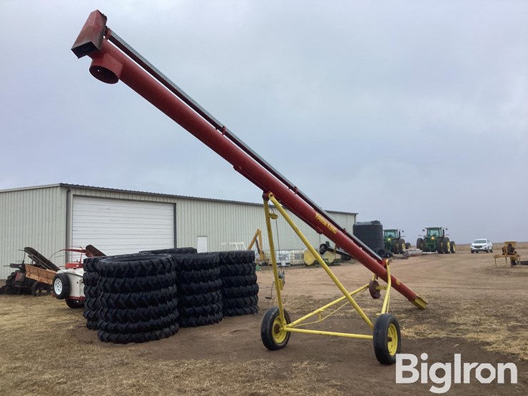 buhler-farm-king-831-image-5