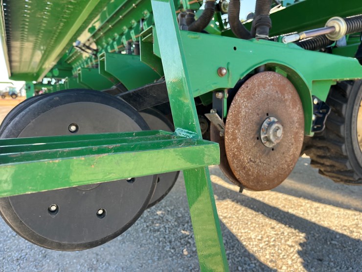 2016-great-plains-3s4000-image-7