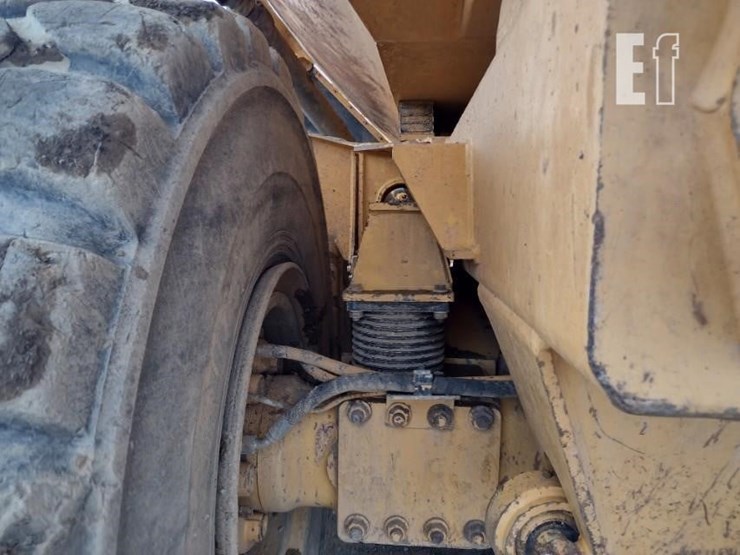 2003-volvo-a40d-image-42