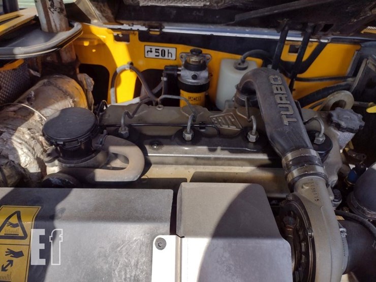 2013-jcb-527-55-image-23