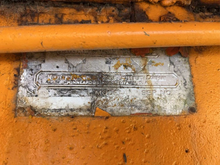 minneapolis-moline-ztu-image-58