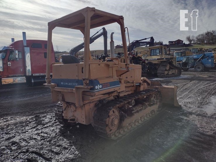 komatsu-d31a-17-image-40