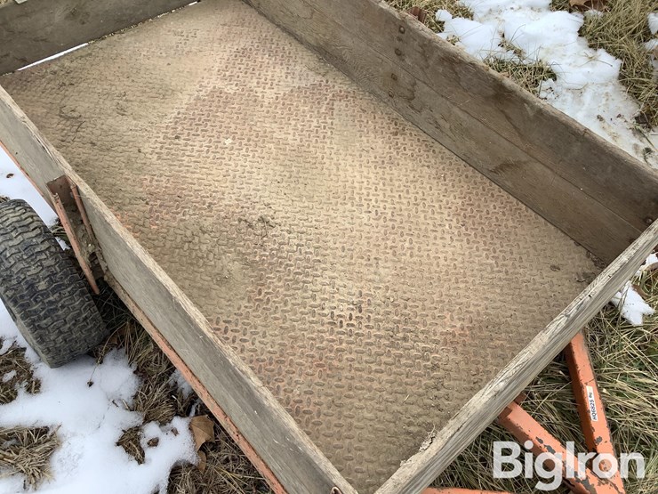 5’-lawn-&-garden-wagon-image-10