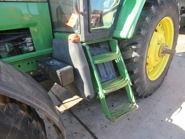 john-deere-7200-image-11