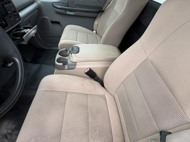 2003-ford-f250-image-12