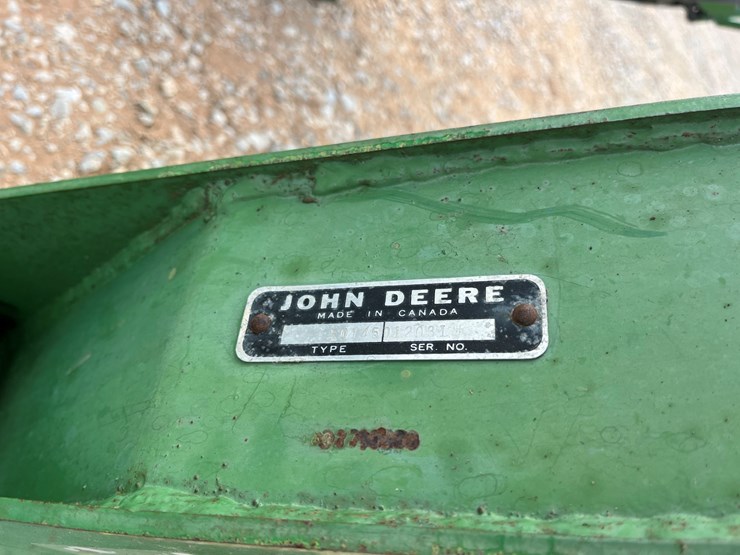 john-deere-145-image-9