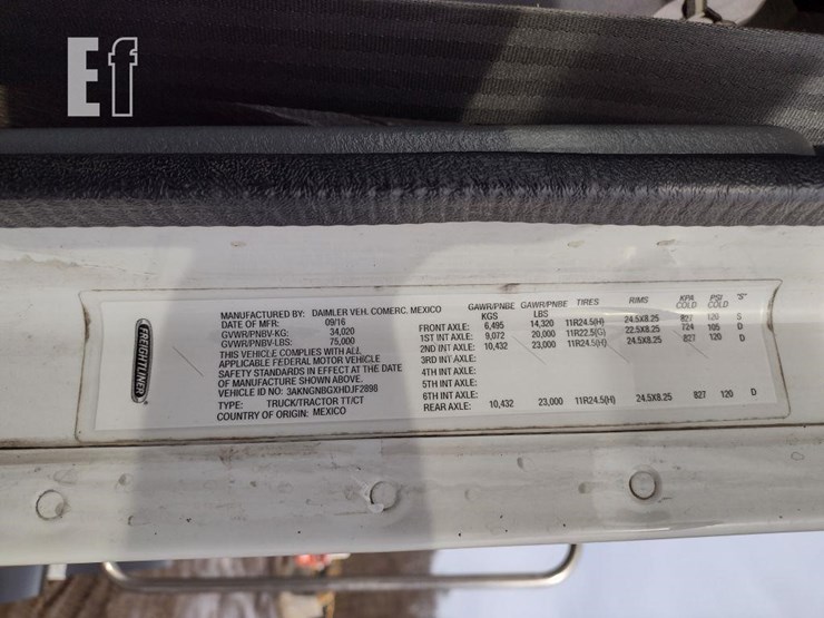 2017-freightliner-122sd-image-6