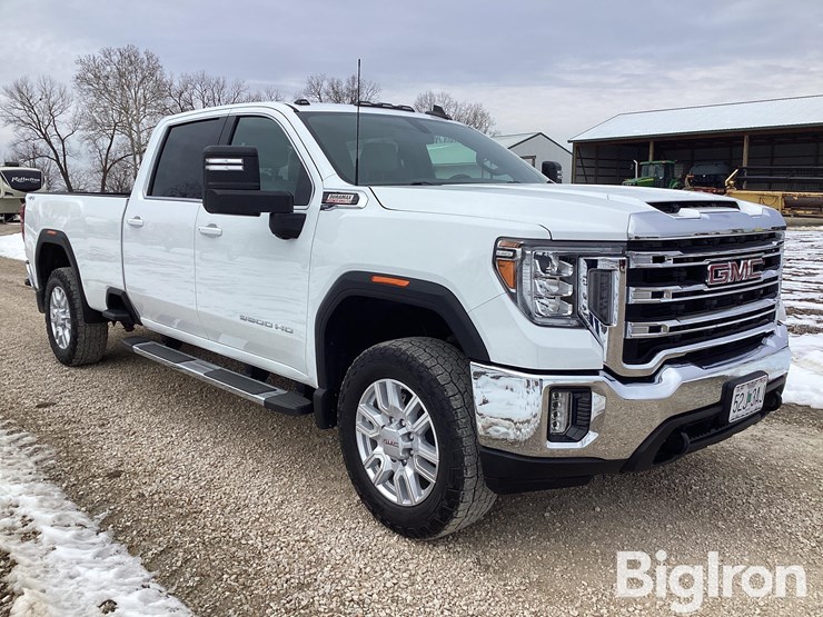 2022-gmc-sierra-3500-image-3