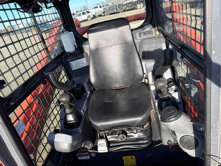 kubota-svl75-2-image-15