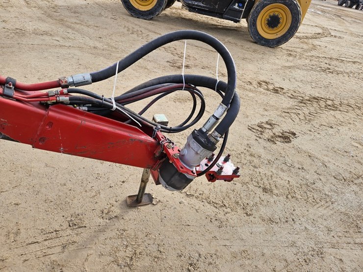 new-holland-499-image-12