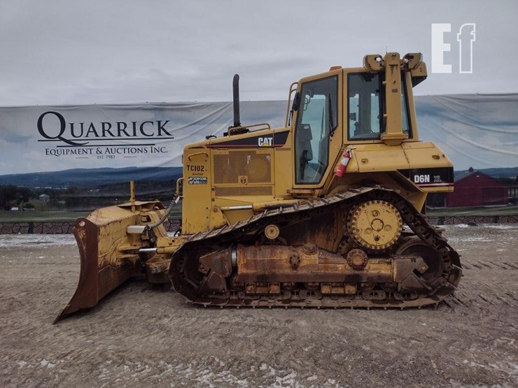 2006-caterpillar-d6n-xl-image-1