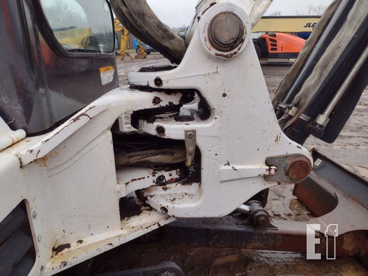 2008-bobcat-337g-image-23