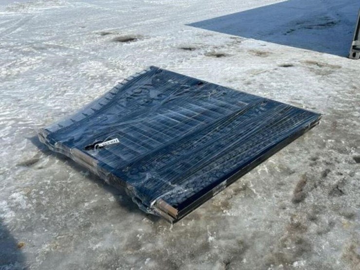 unused-(1)-set-of-greatbear-14-ft-dual-swing-image-2