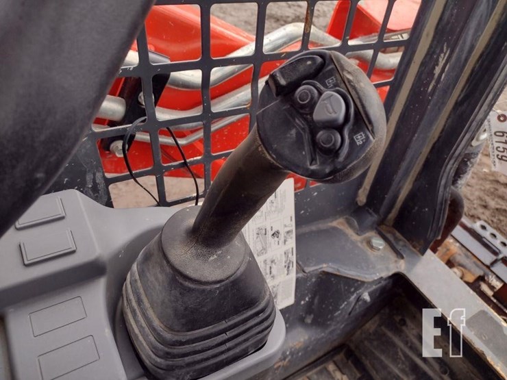 kubota-svl75-3-image-9