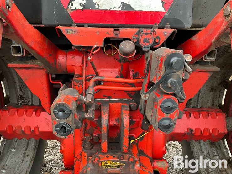 1977-international-1086-image-15