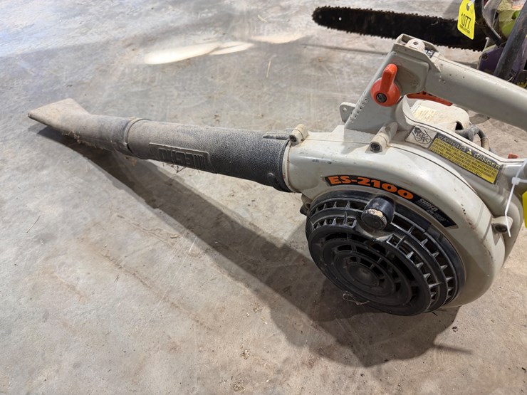 #1076-•-es-2100-leaf-blower-image-1