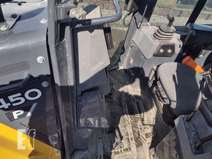 deere-450-lgp-image-12
