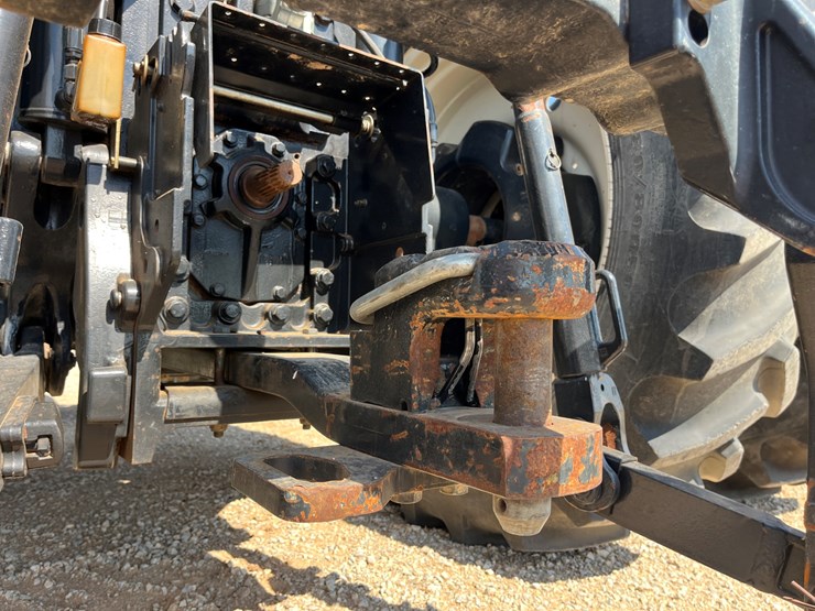 2015-new-holland-t8.410-image-13