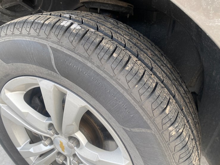 2012-chevrolet-equinox-image-15