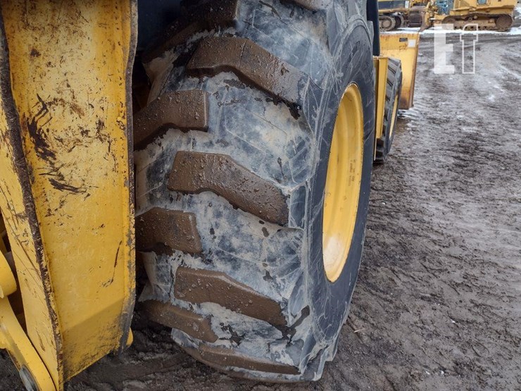 2005-deere-310g-image-22