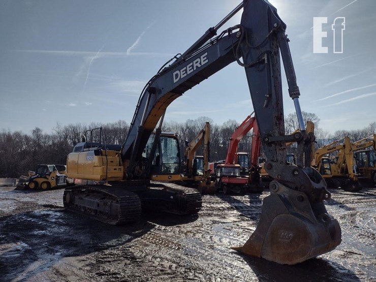 2020-deere-350g-lc-image-59