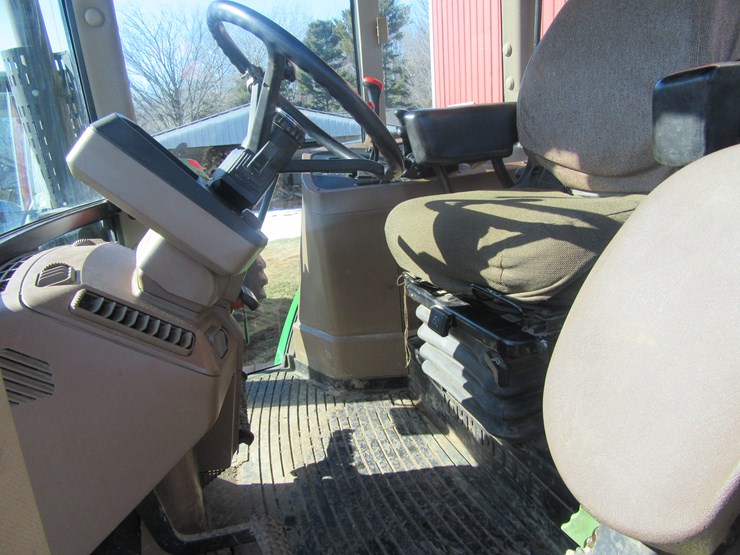 john-deere-7200-image-34