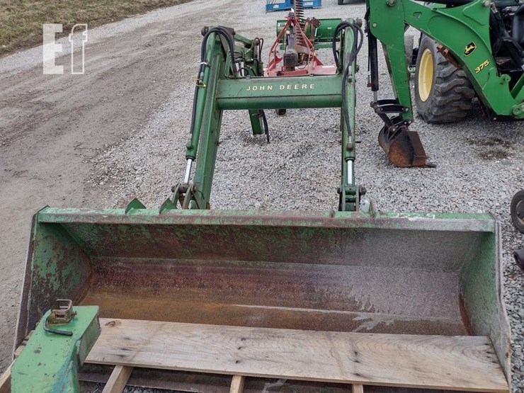 john-deere-245-image-2