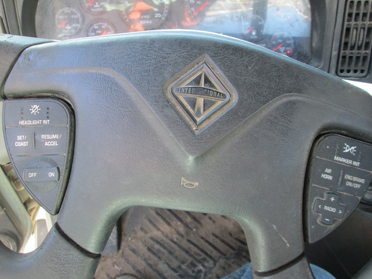 2012-international-prostar-image-31