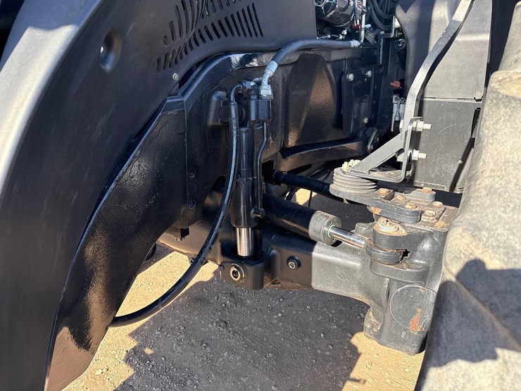 2012-case-ih-315-magnum-mfwd-tractor-image-12