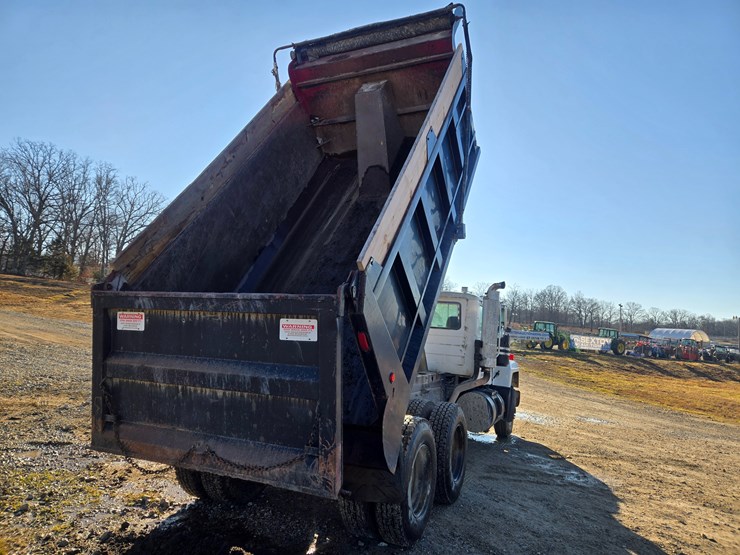 1999-mack-rd690s-image-34