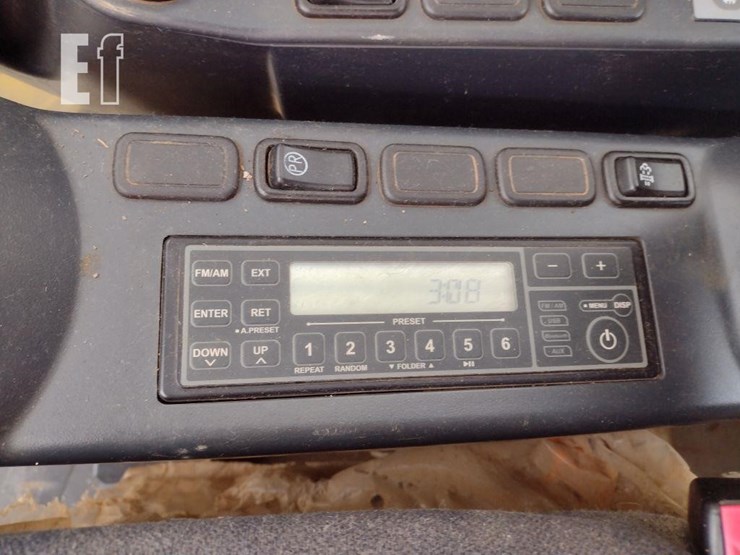 2019-kobelco-sk140sr-lc-5-image-10