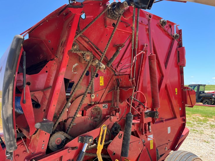 2016-new-holland-460-image-13