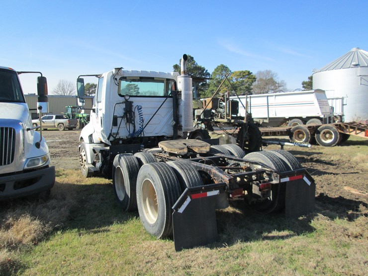 2012-international-prostar-image-4