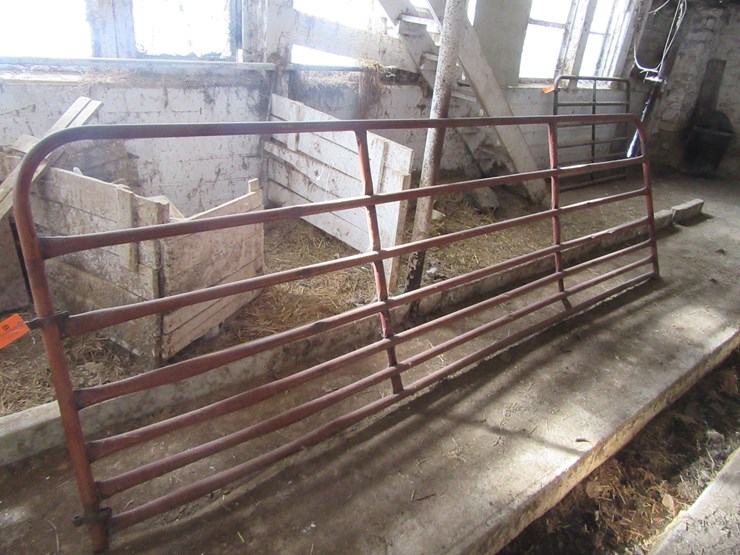 #8985-•-14'-gate-image-1