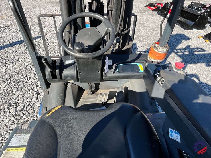 byd-ecb27c-electric-counterbalanced-forklift-image-38