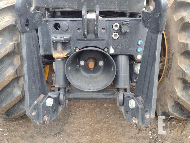 jcb-fastrac-4220-image-25