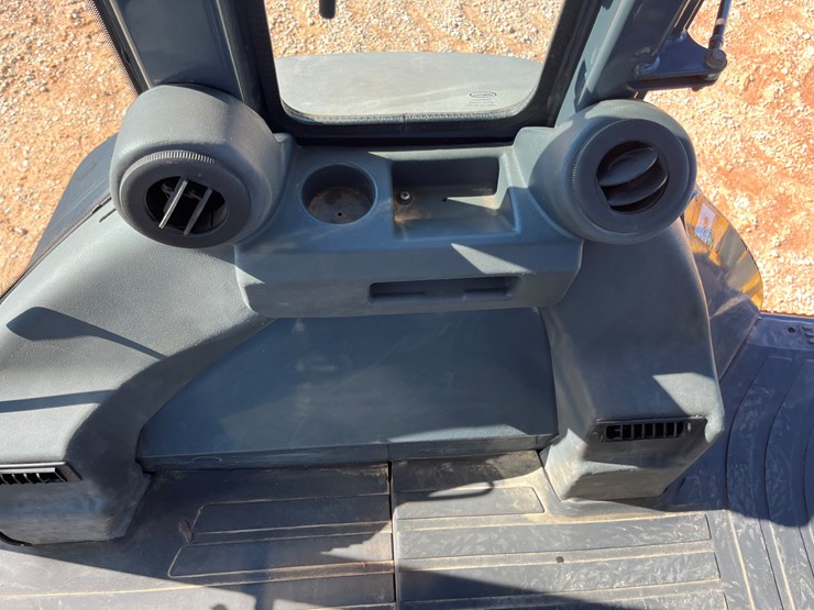 2012-deere-310sj-image-29