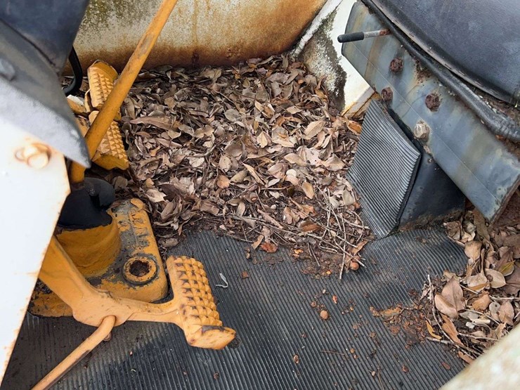 minneapolis-moline-g1050-image-68