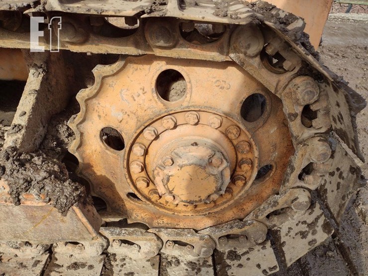 komatsu-d31a-17-image-19