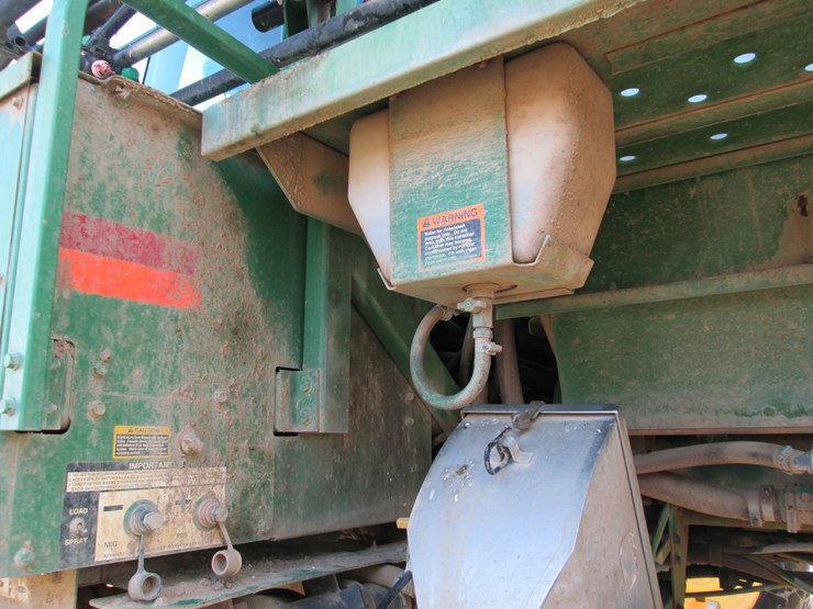 john-deere-4830-image-24