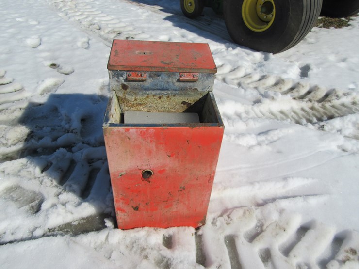 #8975-•-franklin-waterer-image-2