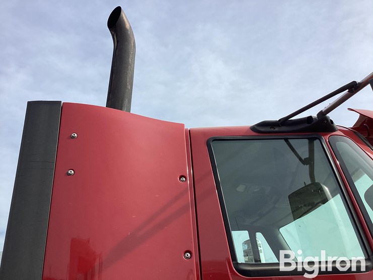 2012-international-prostar-image-13