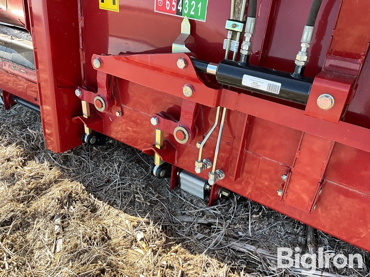 2017-case-ih-3020-image-16