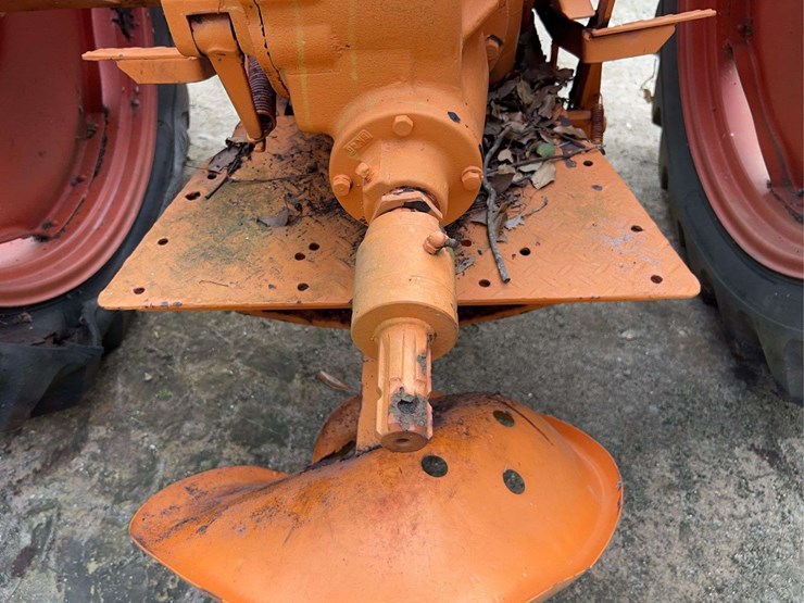 minneapolis-moline-ztu-image-40