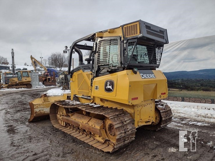 2022-deere-650k-lgp-image-47